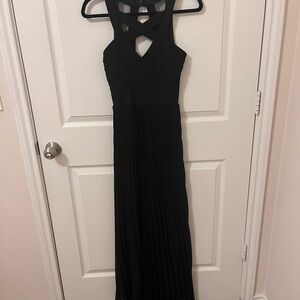 Elegant Black Sleeveless Dress
